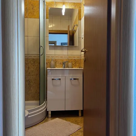 D.o.o. Yury Appartement *